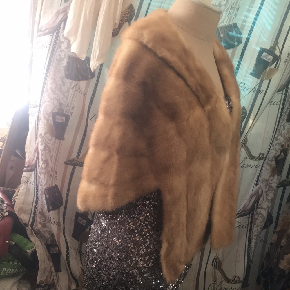 Fur jacket classy - Picture 6 of 7
